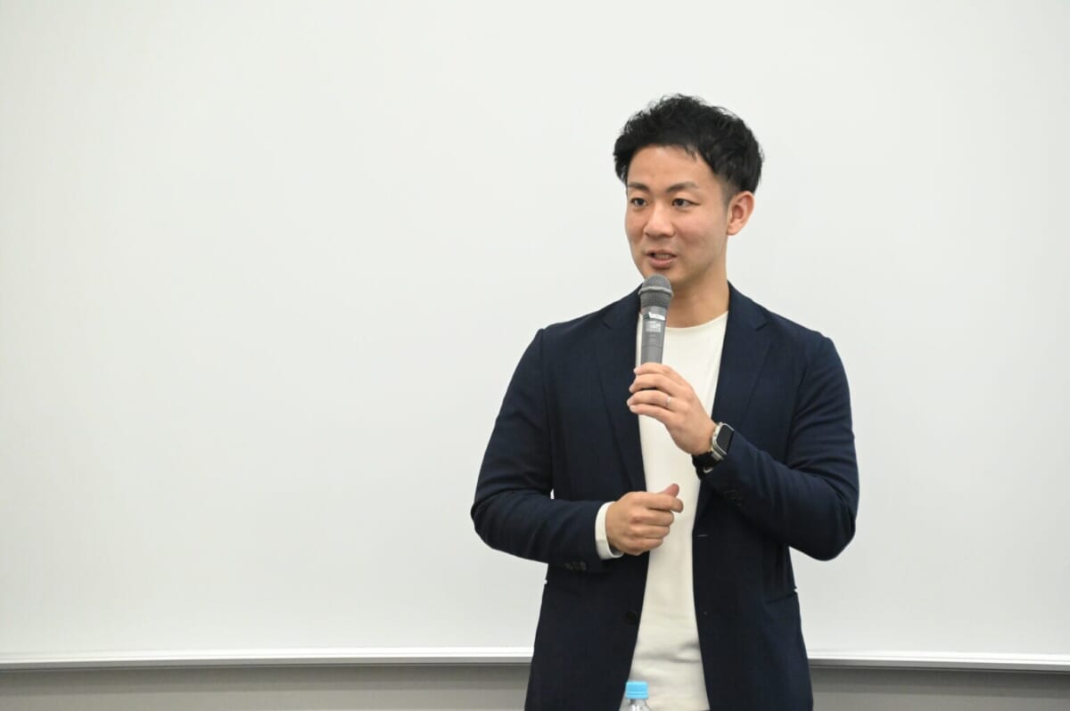 大学院の「ライブケース」講義に、弊社代表の川島が登壇いたしました